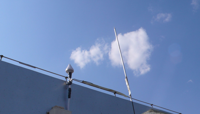 避雷针是引雷还是避雷