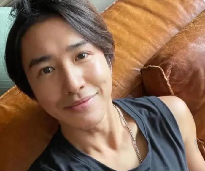 官宣啦!芒果台主持新女友怀孕,坚持不办婚礼?