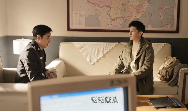 扫黑剧又出天花板级王炸,尺度炸裂,《狂飙》请靠边站