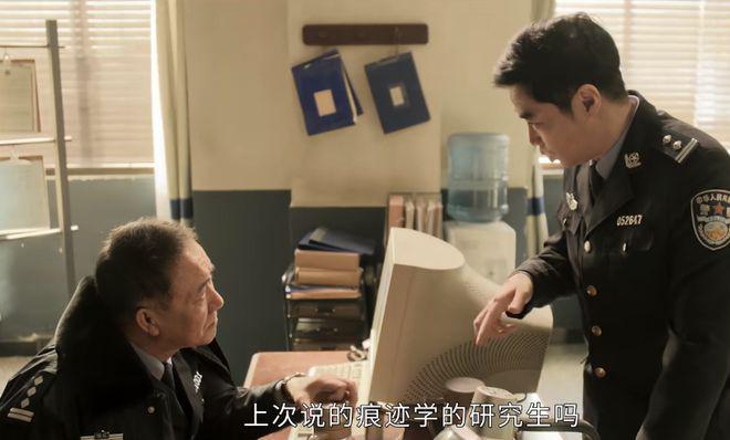 扫黑剧又出天花板级王炸,尺度炸裂,《狂飙》请靠边站