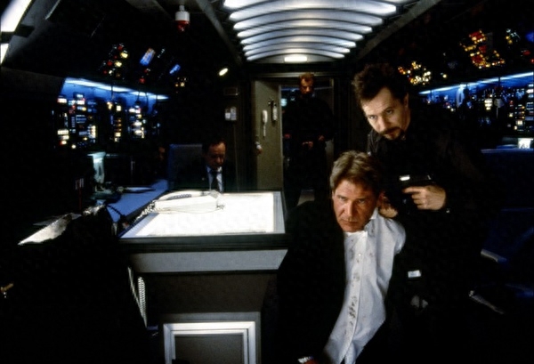 ​关于恐怖袭击的8部电影，部部惊心动魄！