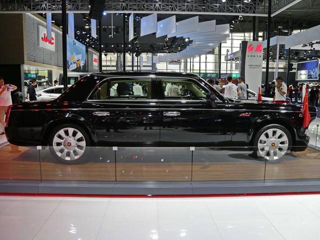 ​1956年七月我国第一批国产汽车什么牌ca实行载重汽车驶下生产线