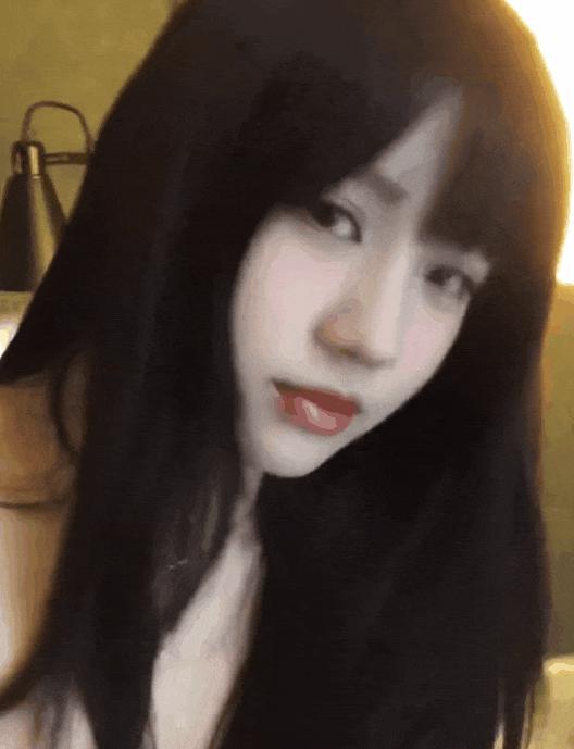 汪峰女儿18岁大变样,五官神似“年轻版李嘉欣”