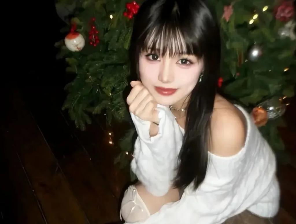 汪峰女儿18岁大变样,五官神似“年轻版李嘉欣”