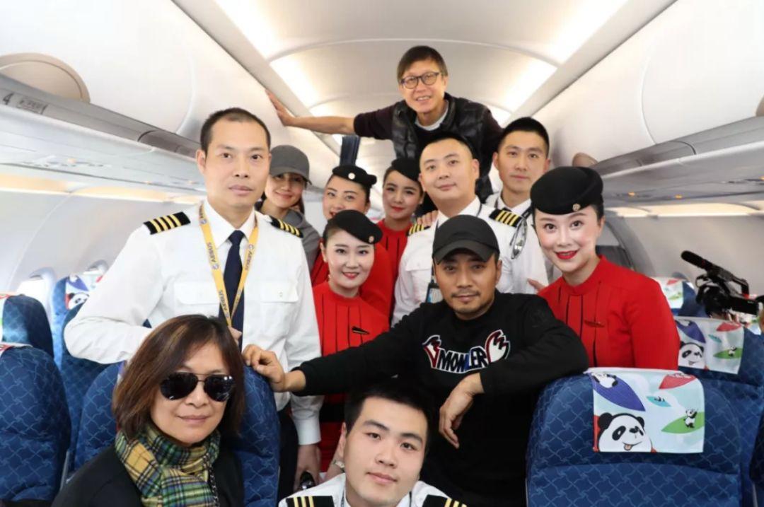 中国机长真实故事？《中国机长》原型，远比电影更惊心动魄