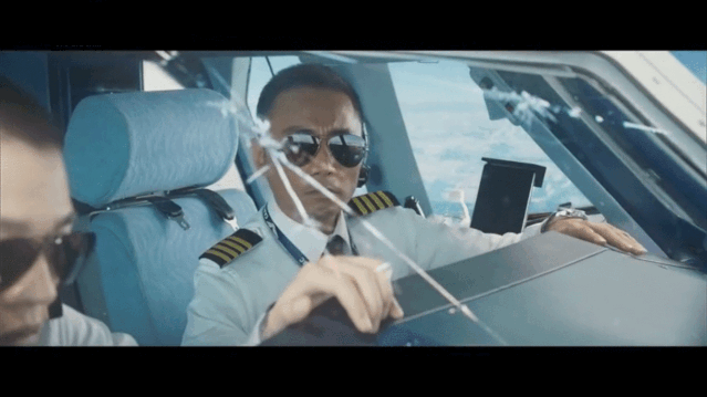 中国机长真实故事?《中国机长》原型,远比电影更惊心动魄