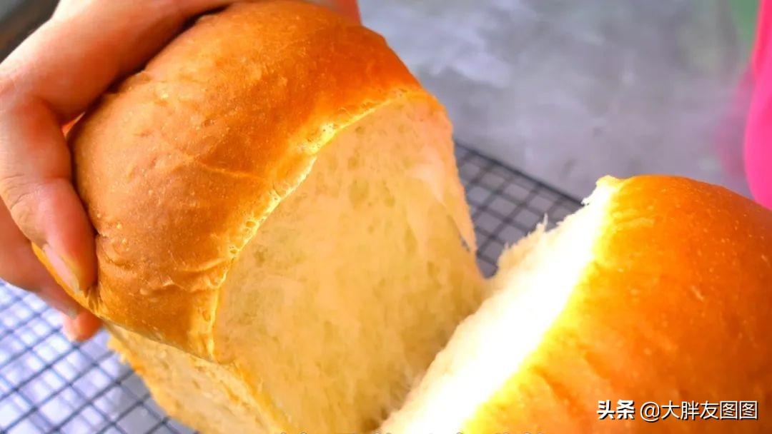 吐司是什么原料做成的?自从学会这样做吐司,我不再出去买