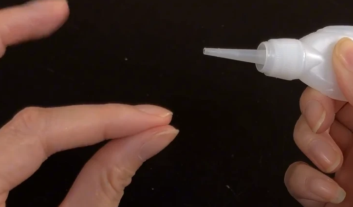 胶水干了怎么办溶解小妙招？快速去除的有效方法大揭秘！