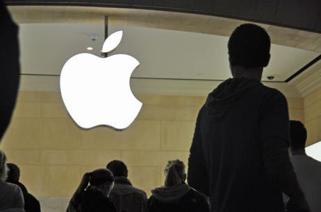 苹果老将跳槽特斯拉:Optimus项目让人感到震撼(图1)