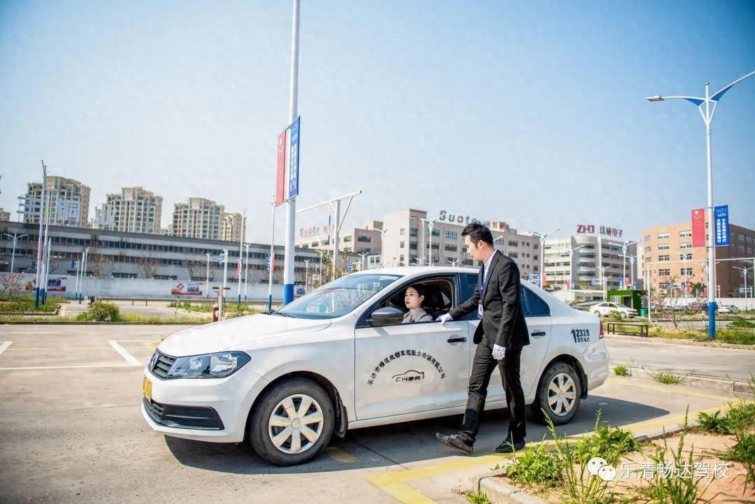 科目一挂了几天能补考？科一到科四考试“挂科”后补考机会有几次