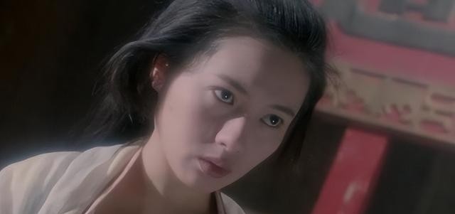 香港风月电影《蜜桃成熟时3之蜜桃仙子》,编剧竟然金庸先生