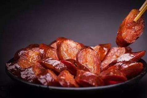 十斤腊肠放多少盐？十斤腊肠的配料