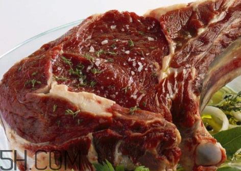 一斤牛肉放多少盐？腌一斤牛肉放多少盐