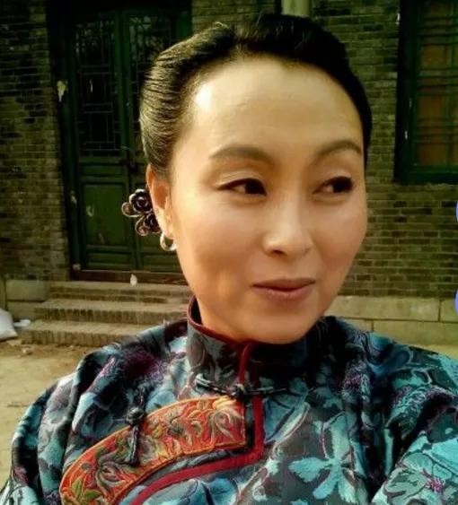 电影《蔡文姬》演职员系列介绍━ 何太后 饰演者 吴永灵