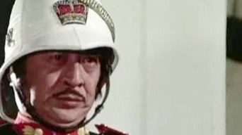 《A计划》:成龙最经典的动作电影