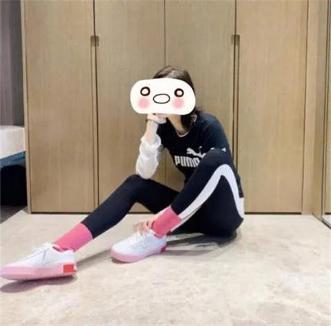 必杀技:200条朋友圈配文,轻松撩妹?限时赠送!