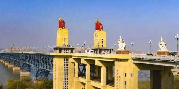 ​南京长江大桥全长多少米