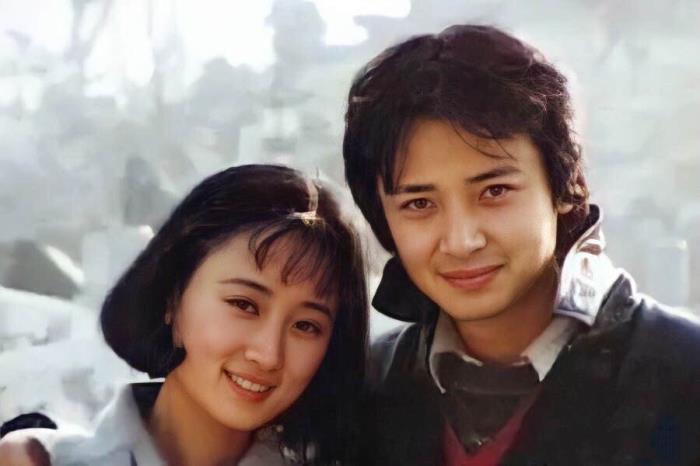 ​田慧和他老公的结婚照？红楼梦香菱晒结婚照