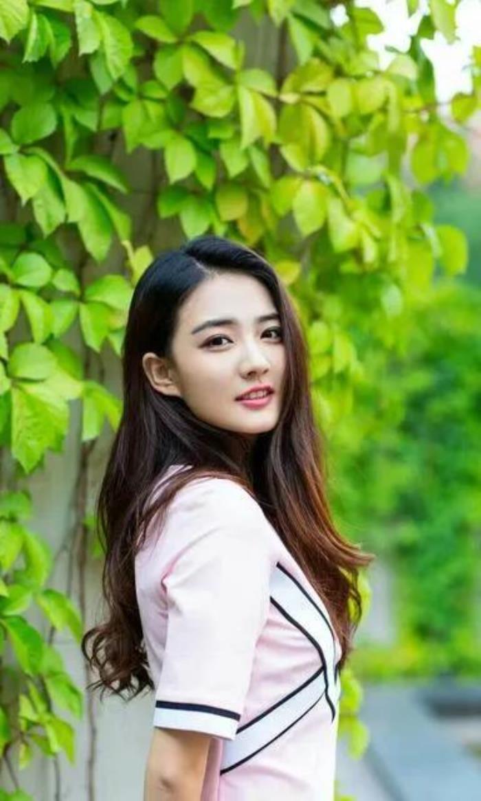 玉娆扮演者徐璐?90后性感小花旦徐璐