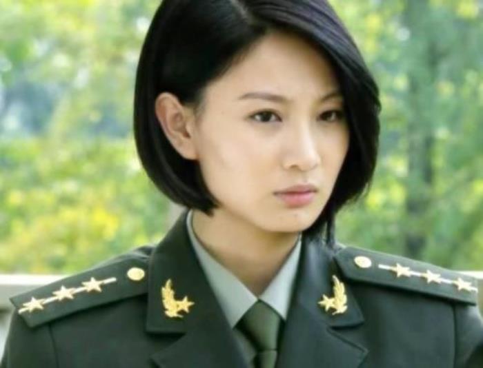 唐心怡的扮演者?还是我们认识的唐心怡