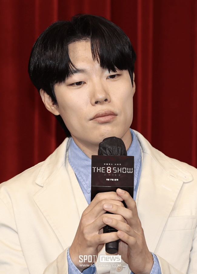 ​柳俊烈回应与韩素汐恋情：与其回复不如沉默