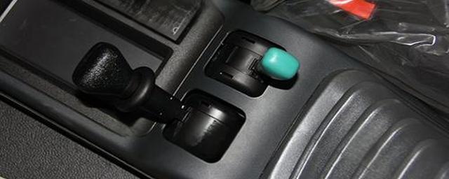 ​大货车怎么停车？