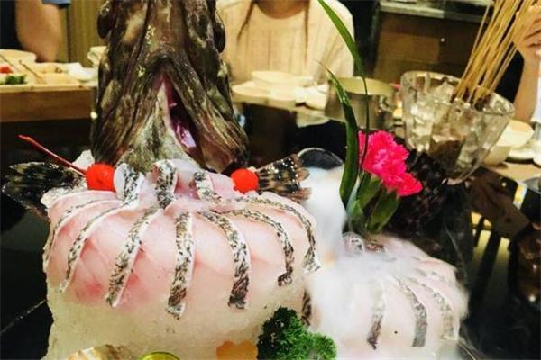 石斑鱼可以生吃吗？常见日式料理