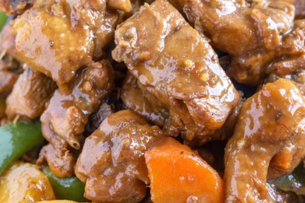 黄焖鸡可以用鸡翅吗？可以做黄焖鸡翅