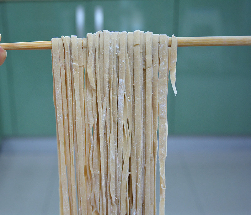 海鲜手擀面正宗做法配料大全，详细步骤解析