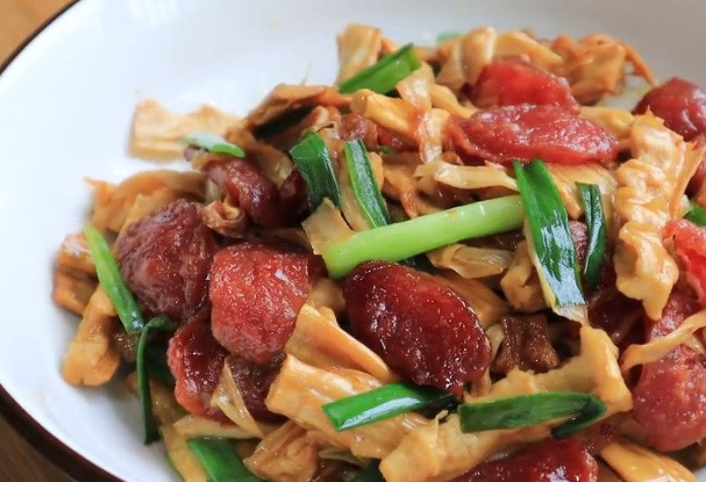 腊肠炒青笋正宗做法10种,详细步骤与技巧分享