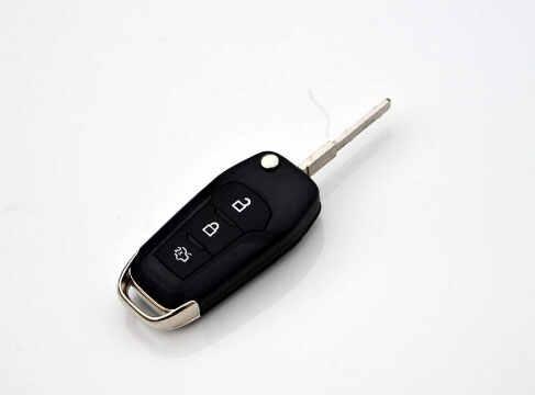 ​车钥匙全丢了怎么配钥匙？车钥匙一把都没有了可以配吗