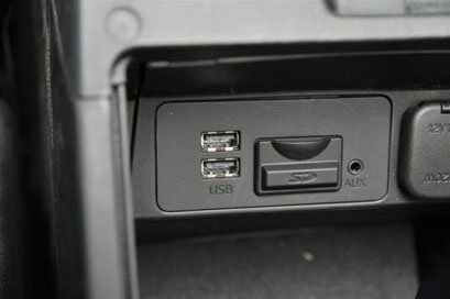 ​昂克赛拉有几个usb接口，昂克赛拉 usb怎么放音乐