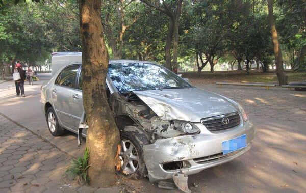 ​买车需要交什么保险