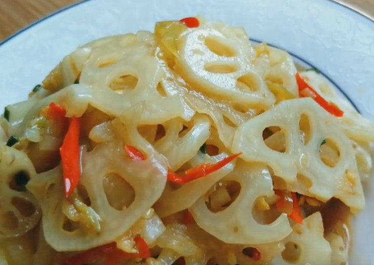 正宗凉拌鸡脆骨做法，香辣爽脆秘诀全公开