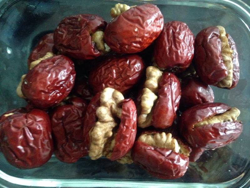 红枣核桃饼家常做法:配料与步骤全解析