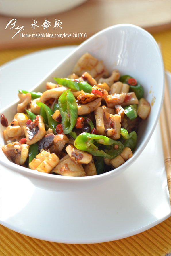 酱爆鱿鱼卷做法大全:鲜嫩弹牙的家常秘诀