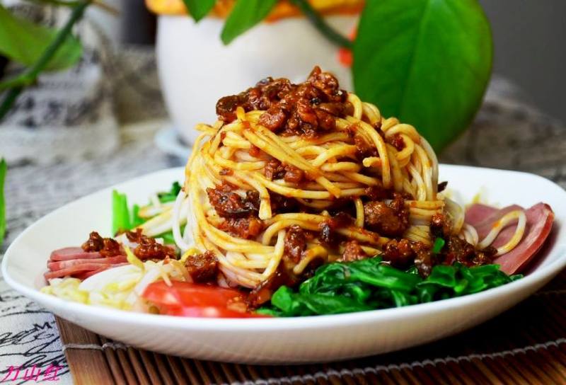 鲍鱼酱拌面制作方法与配料全解析