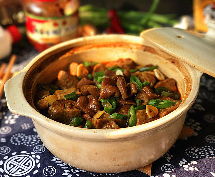 十种家常麻辣双菇煲做法,美味轻松学