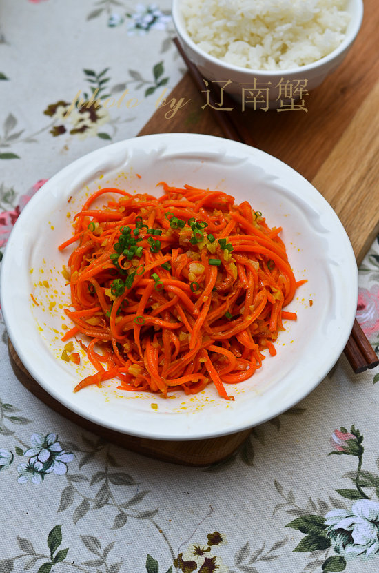 金蒜萝卜饭做法详解:香气四溢的家常美味