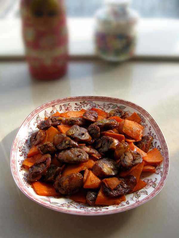 萝卜炒腊肠家常做法,这样炒最香!