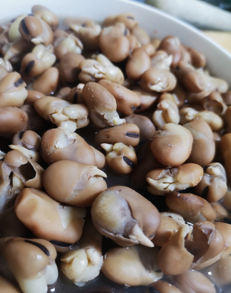 家常香菇蚕豆酱做法,简单易学风味十足