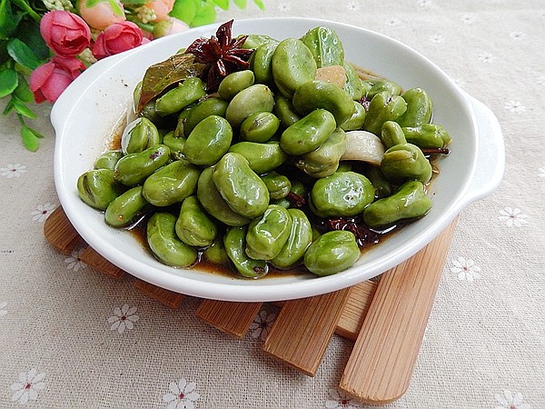 家常香菇蚕豆酱做法,简单易学风味十足