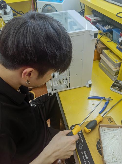 家具厂如何快速组装电脑？组装过程如何优化？