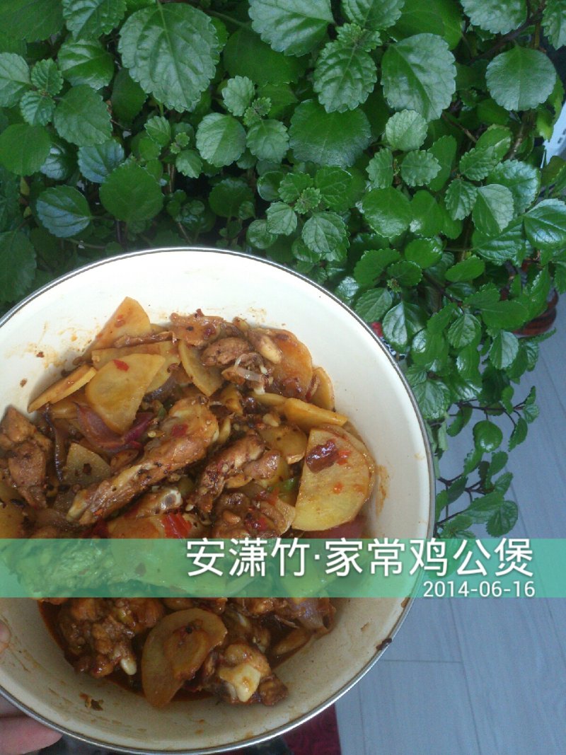 家炖大公鸡十大经典做法与配料全解析