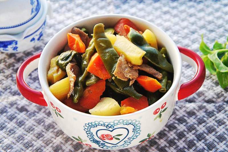 家炖大公鸡十大经典做法与配料全解析