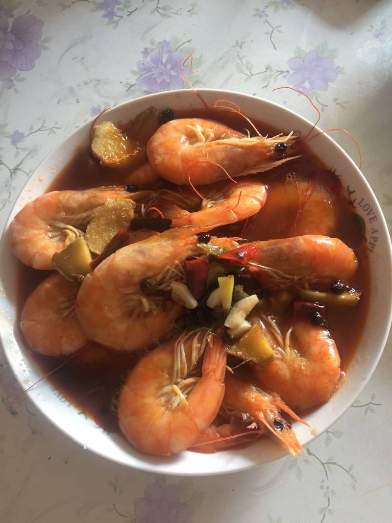 水煮基围虾做法大全：配料与步骤详解