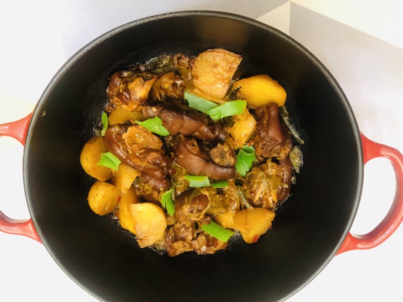 猪蹄烧土豆的十种绝味做法,香糯不腻超下饭