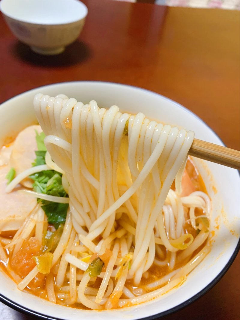 家常鸡米线绝味做法,鲜香秘诀全公开