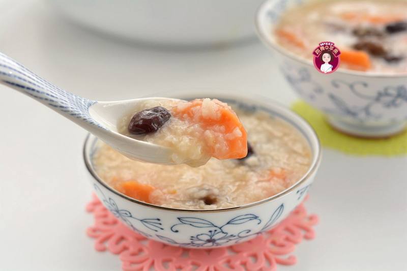 紫薯桂圆粥的完美做法，香甜软糯秘诀