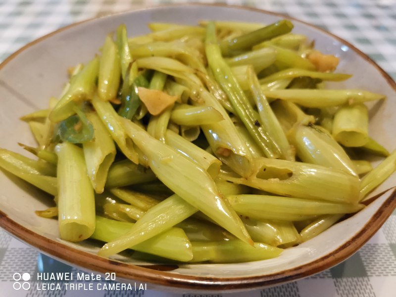 糖醋通心菜美味秘诀,三步做出地道风味